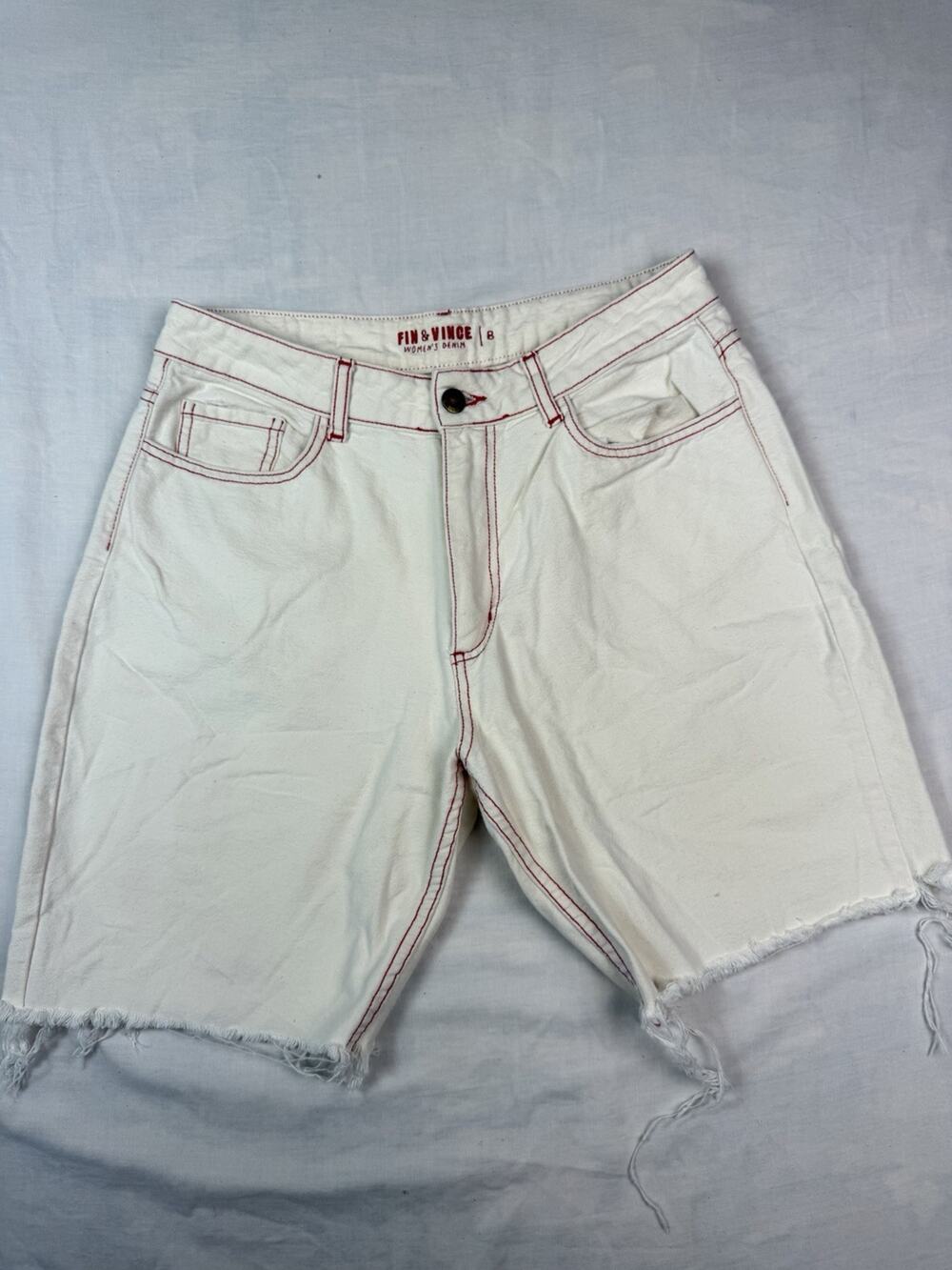 Fin & Vince White Denim Shorts Womens Size 8 Raw Hem Red Stitch 100% Cotton
